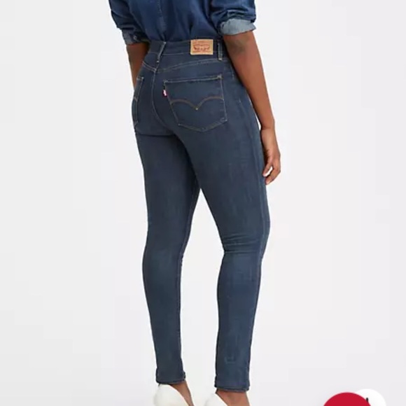 Levi’s 721 High Rise Skinny Jeans - Picture 5 of 5
